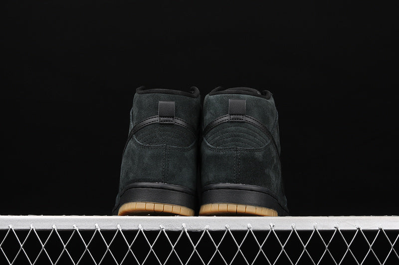 Nike SB Dunk High Black Gum