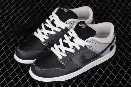 Nike SB Dunk Low Lunar Eclipse (East)