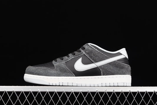 Nike Dunk Low Retro Animal Pack Zebra