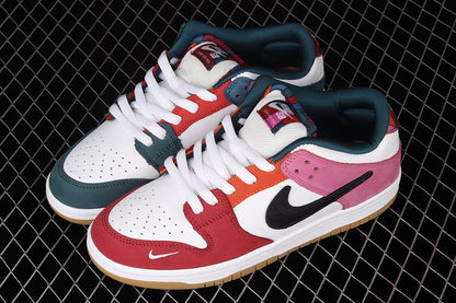 Nike SB Dunk Low Pro Parra (Friends & Family)