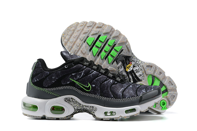 Nike Air Max Plus Essential Crater Green