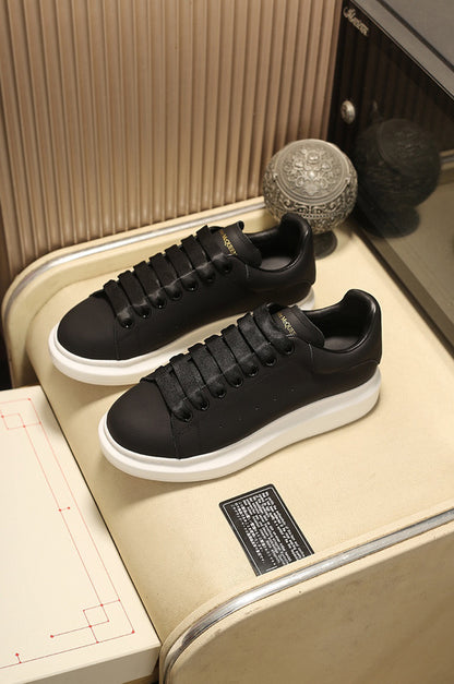 Alexander McQueen Oversized Black White Sole