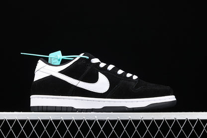 Nike Dunk Low Black White