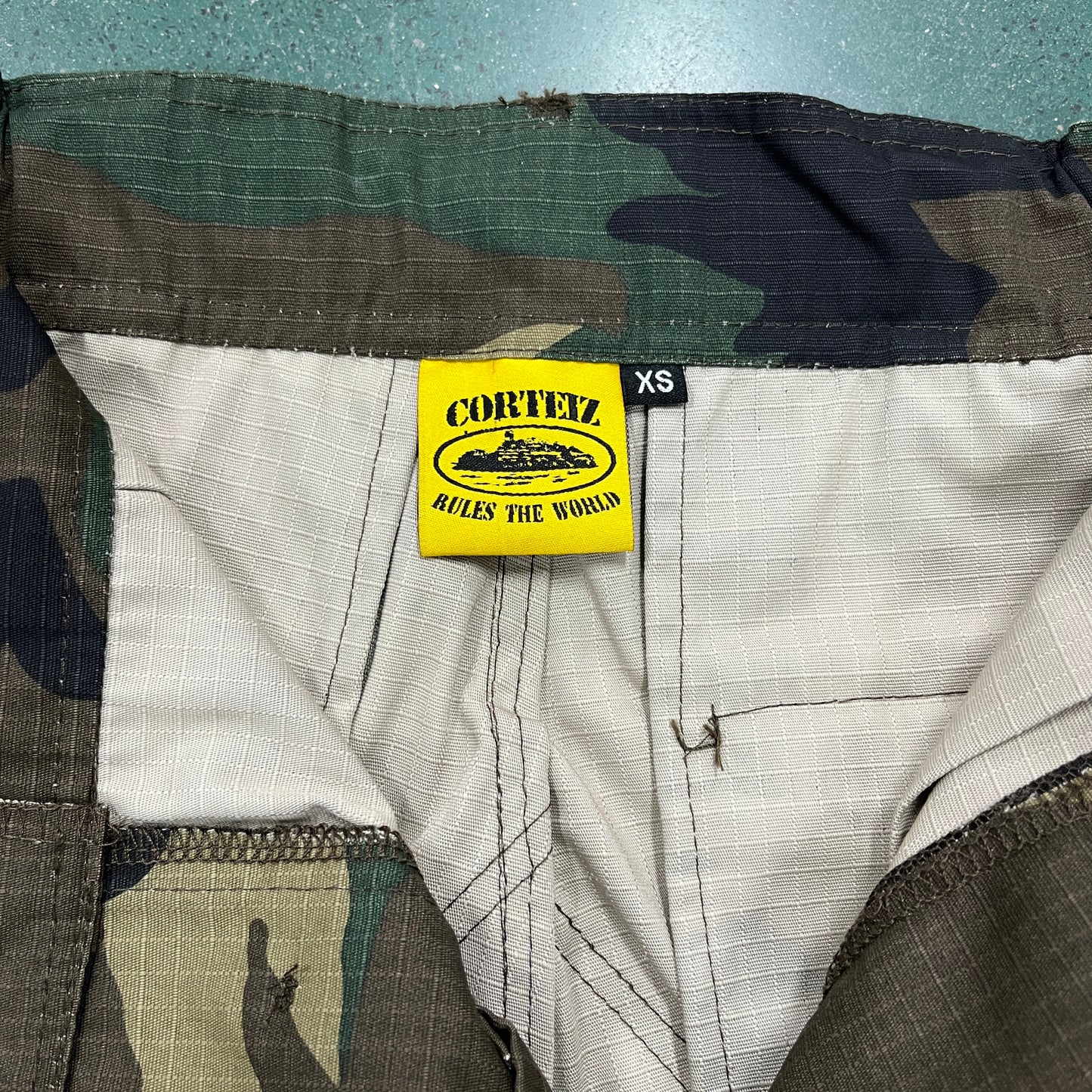 Corteiz Guerillaz Cargo Pants Woodland Camo