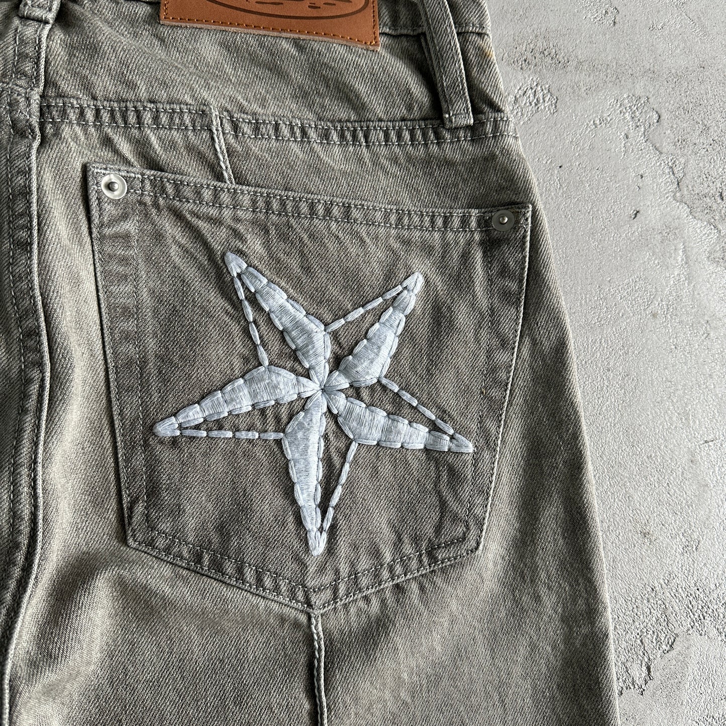 Corteiz C-Star Denim Jeans Grey