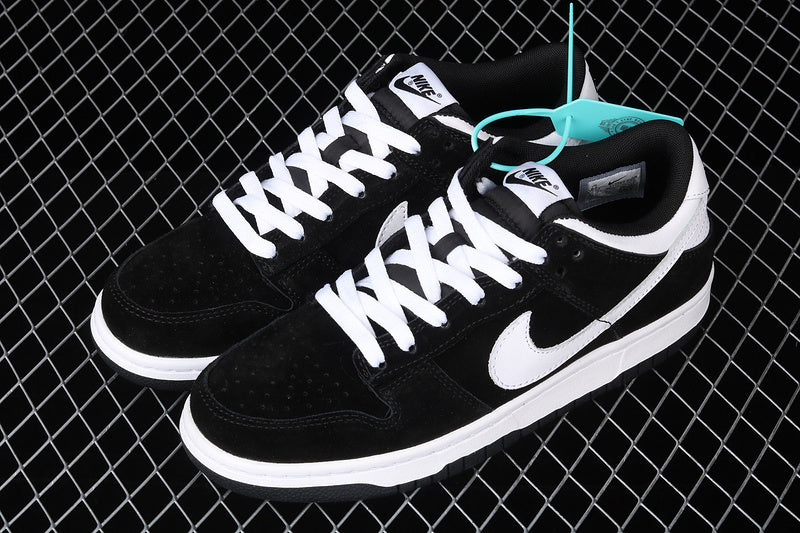 Nike Dunk Low Black White