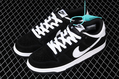 Nike Dunk Low Black White