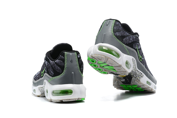 Nike Air Max Plus Essential Crater Green