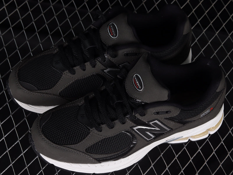 New Balance 2002R Black Grey