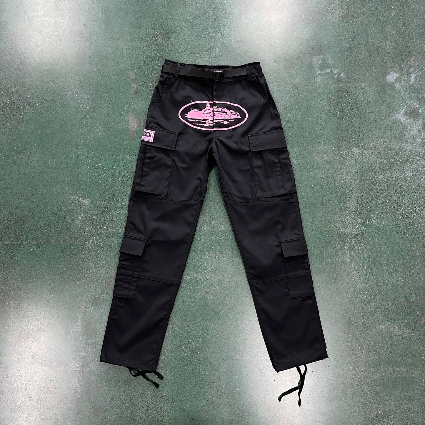 Corteiz Guerillaz Cargo Pants Black Pink