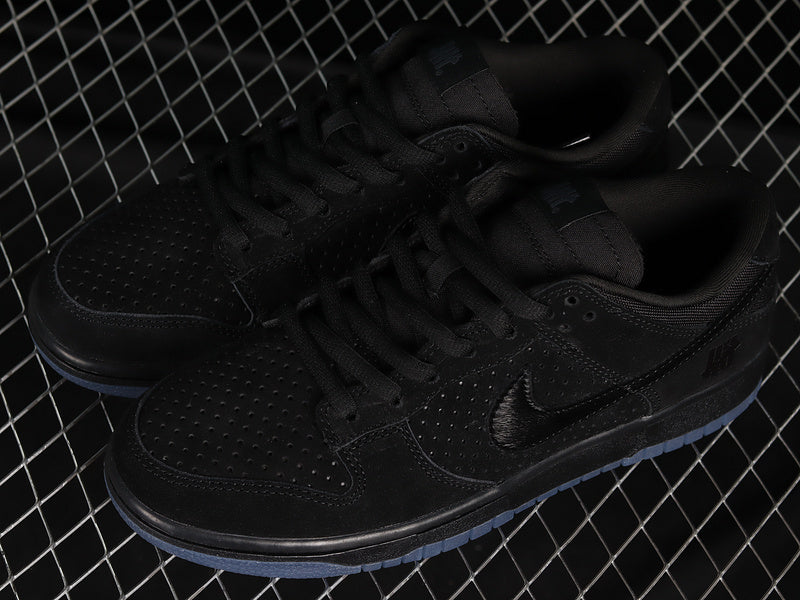 Nike Dunk Low Undefeated 5 On It Black