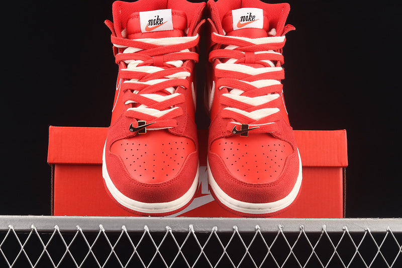 Nike Dunk High First Use Red