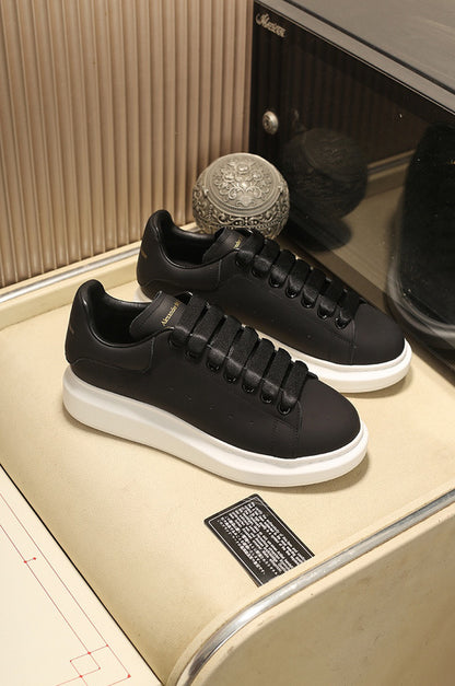 Alexander McQueen Oversized Black White Sole