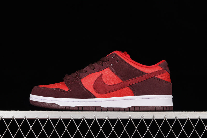 Nike SB Dunk Low Cherry