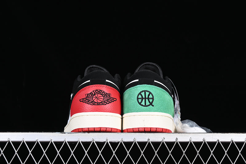 Jordan 1 Retro Low Quai 54