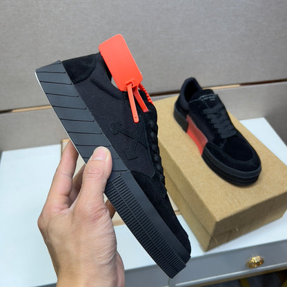 Off-White Vulc Low Black