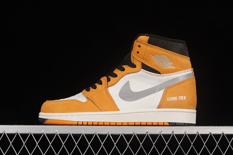 Jordan 1 Retro High Gore-Tex Light Curry