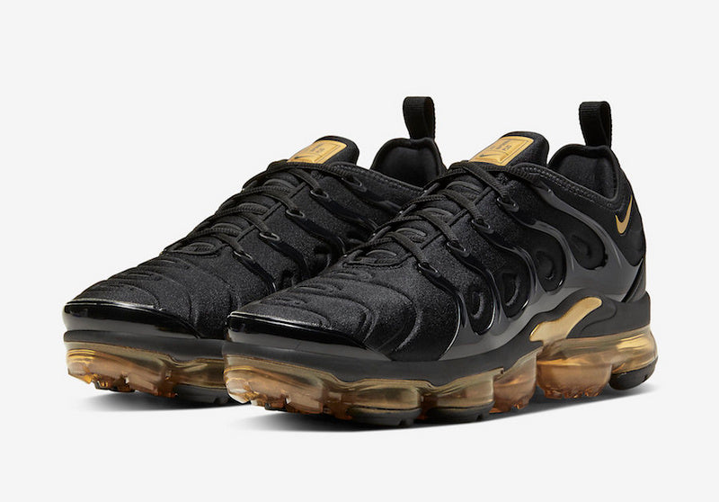 Nike Air VaporMax Plus Black Metallic Gold