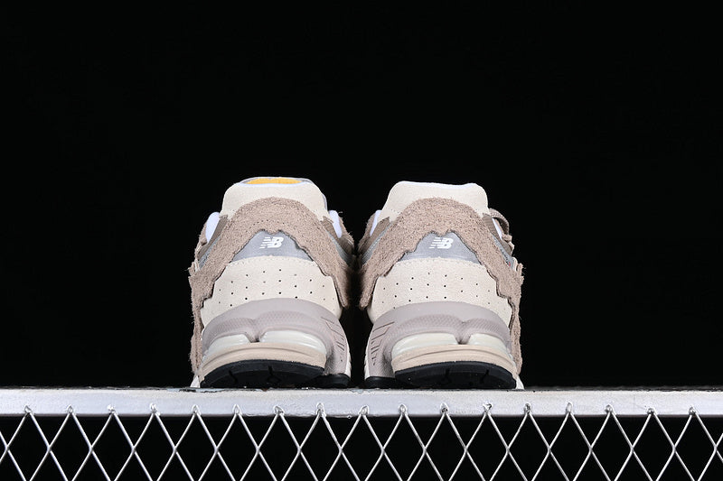 New Balance 2002R Protection Pack Driftwood