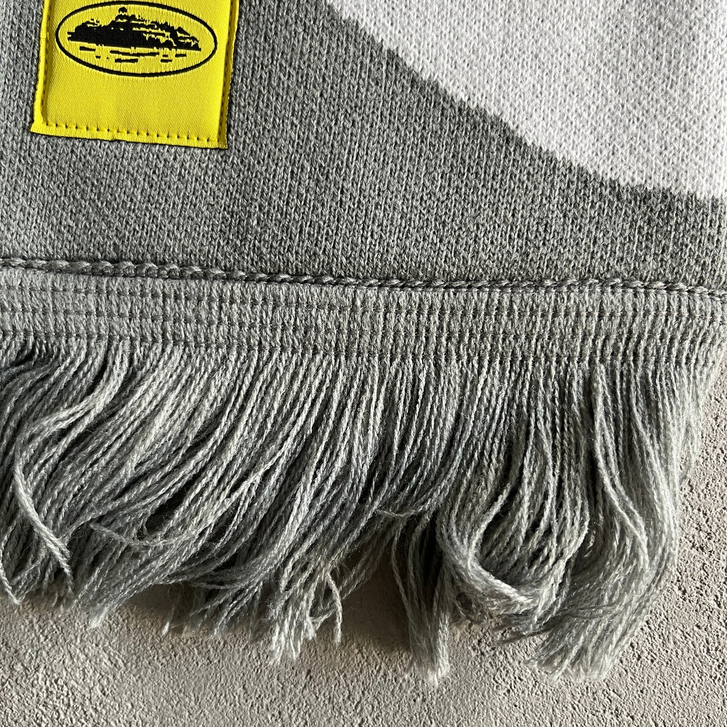 Corteiz Jacquaurd Knit Scarf Grey