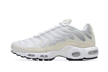 Nike Air Max Plus Sail Pure Platinum Silver