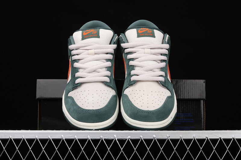 Nike SB Dunk Low Eire