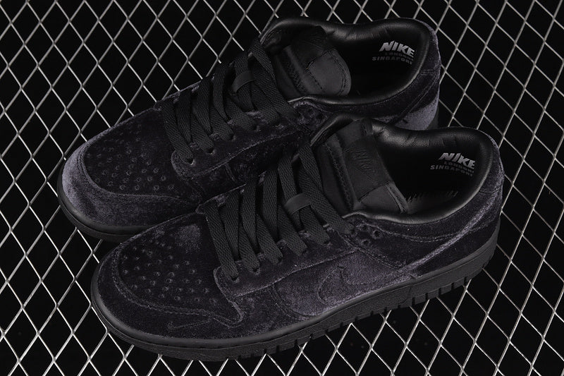 Nike Dunk Low Dover Street Market Triple Black Velvet