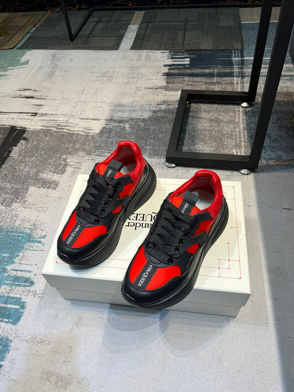 Alexander McQueen Oversized Runner Black Red