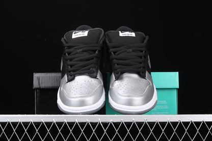 Nike SB Dunk Low Supreme Jewel Swoosh Silver