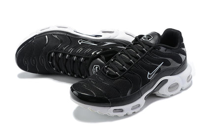 Nike Air Max Plus Black White