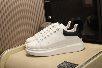 Alexander McQueen Oversized White Marfil Black