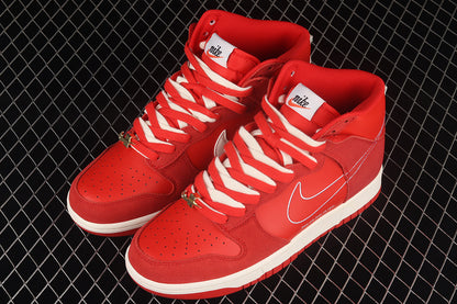 Nike Dunk High First Use Red