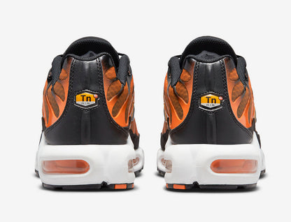 Nike Air Max Plus Safety Orange Black