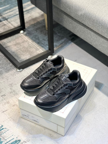 Alexander McQueen Oversized Runner Black