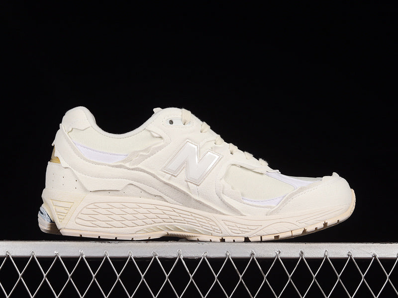 New Balance 2002R Protection Pack White Salt