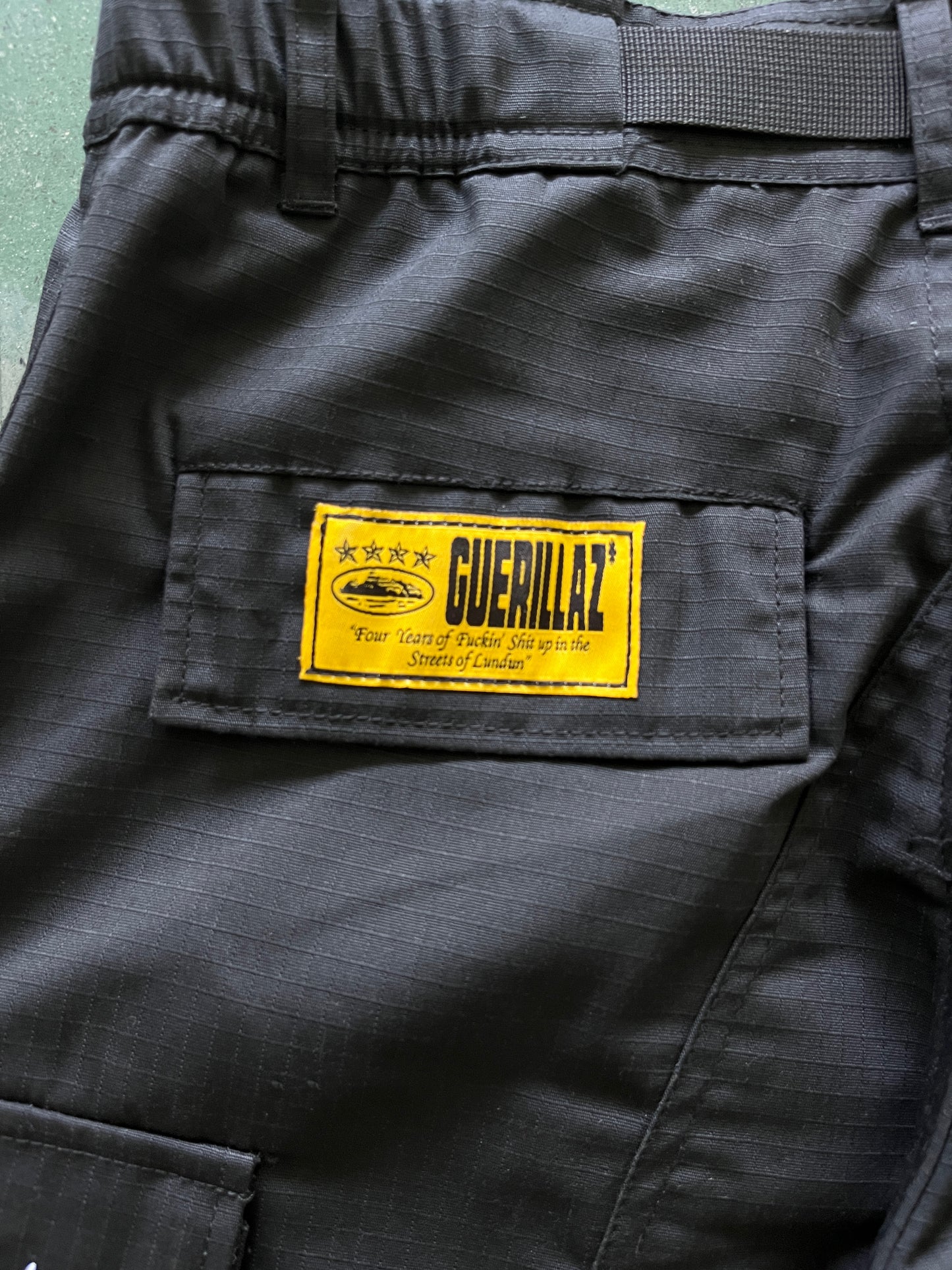 Corteiz 4Starz Special Edition Guerillaz Cargo Pants Black White