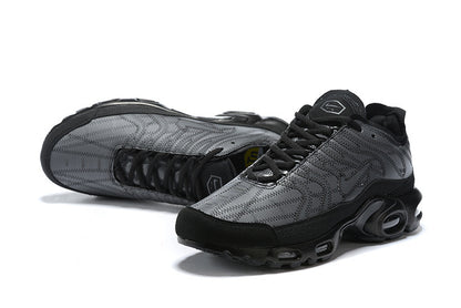 Nike Air Max Plus Decon Black