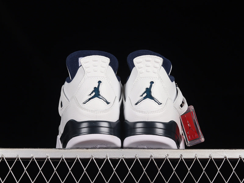 Jordan 4 Retro Columbia