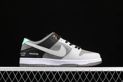 Nike SB Dunk Low VX1000