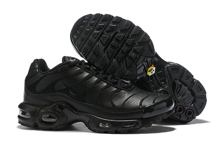 Nike Air Max Plus Triple Black Leather