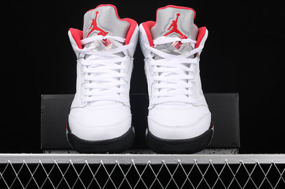 Jordan 5 Retro Fire Red Silver Tongue