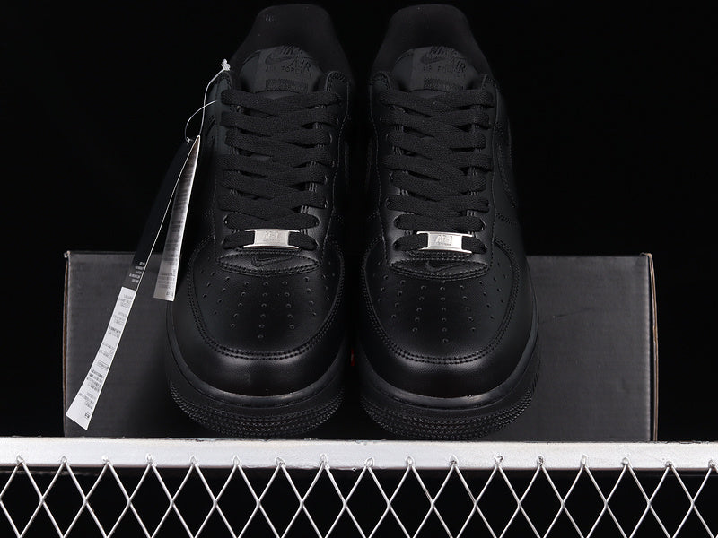 Nike Air Force 1 Low Supreme Black