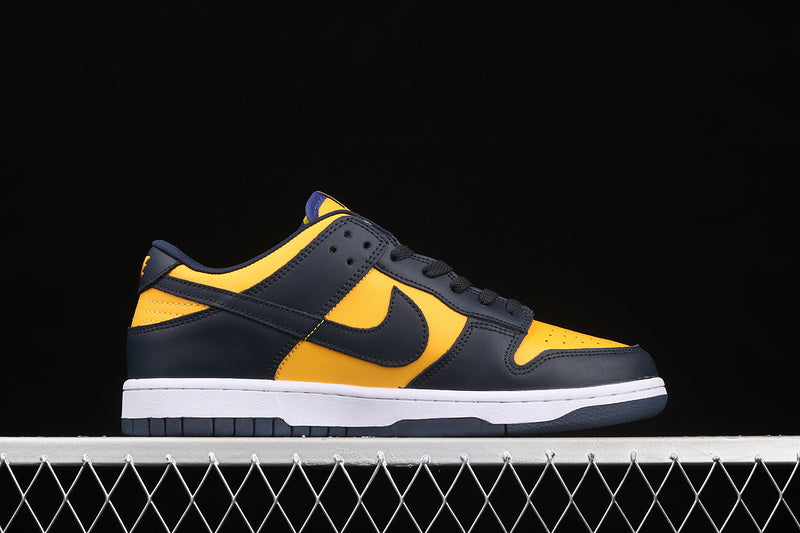 Nike Dunk Low Michigan