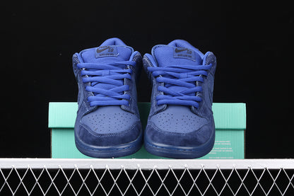 Nike SB Dunk Low Blue Moon