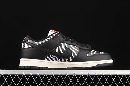 Nike SB Dunk Low Quartersnacks Zebra