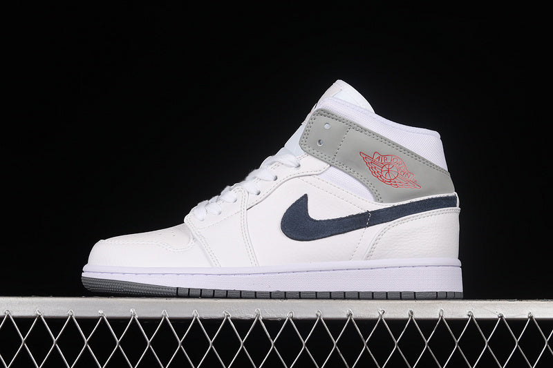 Jordan 1 Mid Paris White