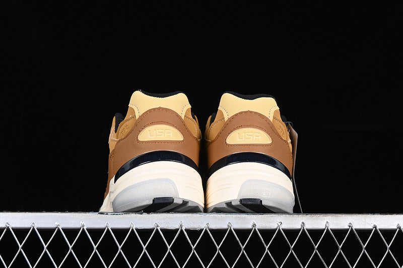 New Balance 992 MIUSA Wheat