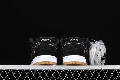 Nike SB Dunk Low Quartersnacks