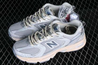 New Balance 530 Vintage Silver Metallic Moonbeam