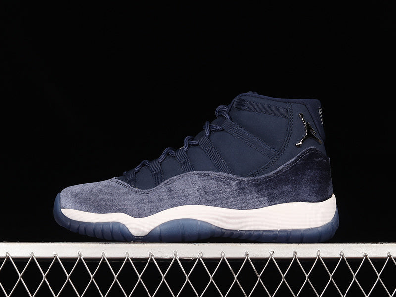 Jordan 11 Retro Midnight Navy